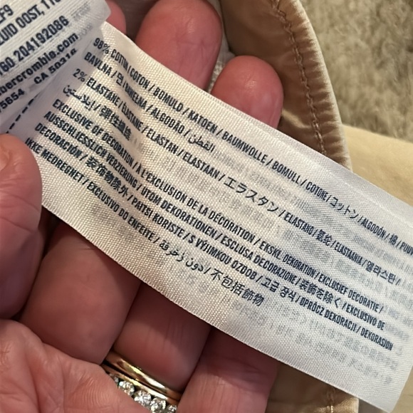 Abercrombie kids khaki shorts, size 15/16 - Picture 3 of 5